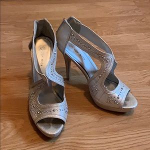 Silver sparkly rhinestone heels